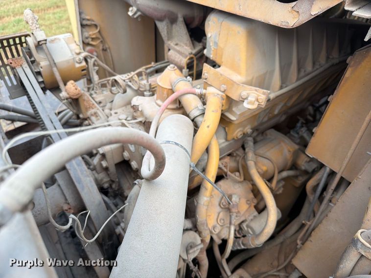 image for item EF1355 1987 Caterpillar 615 elevating scraper