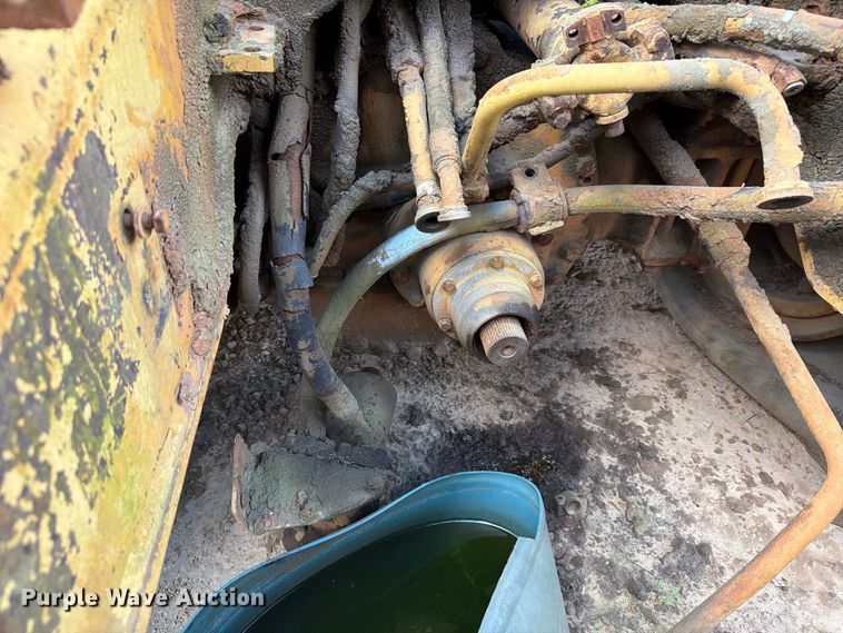 image for item EF1355 1987 Caterpillar 615 elevating scraper