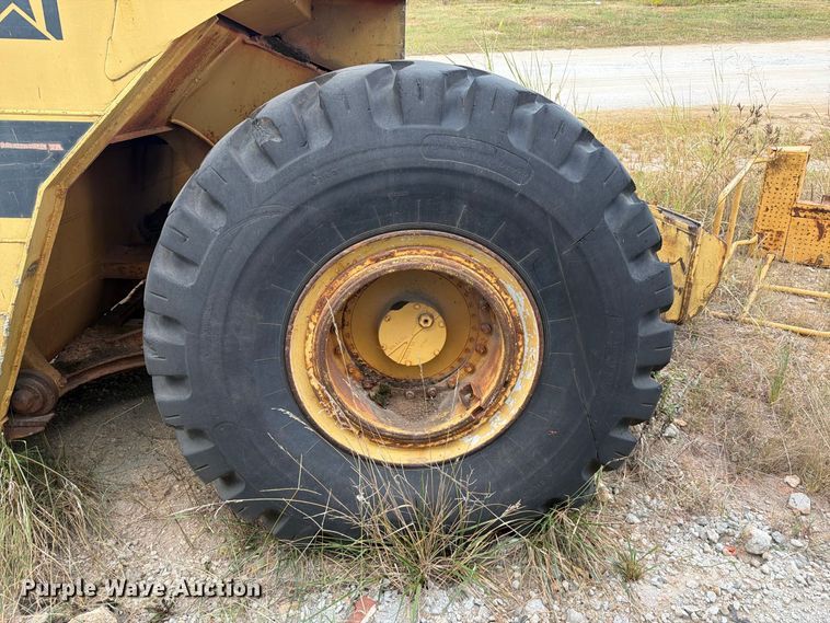 image for item EF1355 1987 Caterpillar 615 elevating scraper