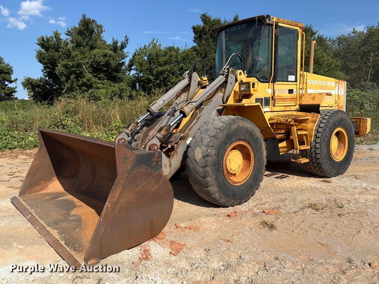 1995 Volvo L90B wheel loader