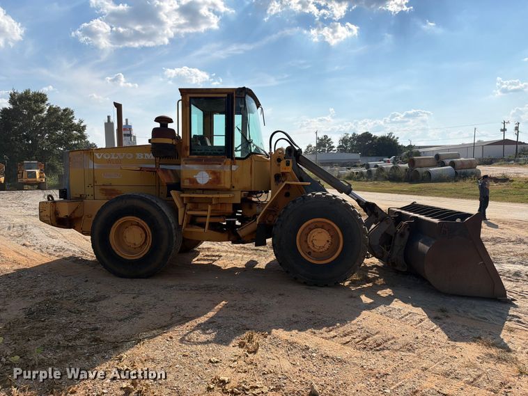 image for item EF1356 1995 Volvo L90B wheel loader