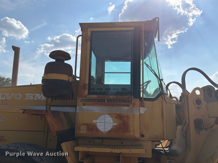 image for item EF1356 1995 Volvo L90B wheel loader