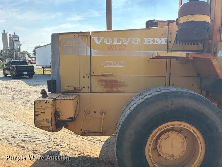 image for item EF1356 1995 Volvo L90B wheel loader