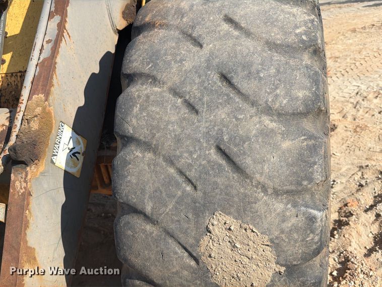 image for item EF1356 1995 Volvo L90B wheel loader