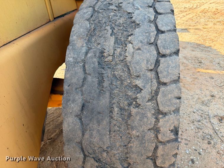 image for item EF1356 1995 Volvo L90B wheel loader