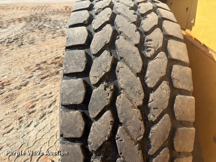 image for item EF1356 1995 Volvo L90B wheel loader
