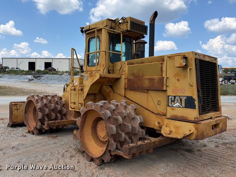 image for item EF1357 1992 Caterpillar 816B soil compactor