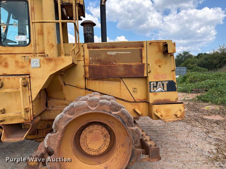 image for item EF1357 1992 Caterpillar 816B soil compactor