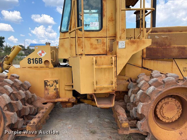image for item EF1357 1992 Caterpillar 816B soil compactor