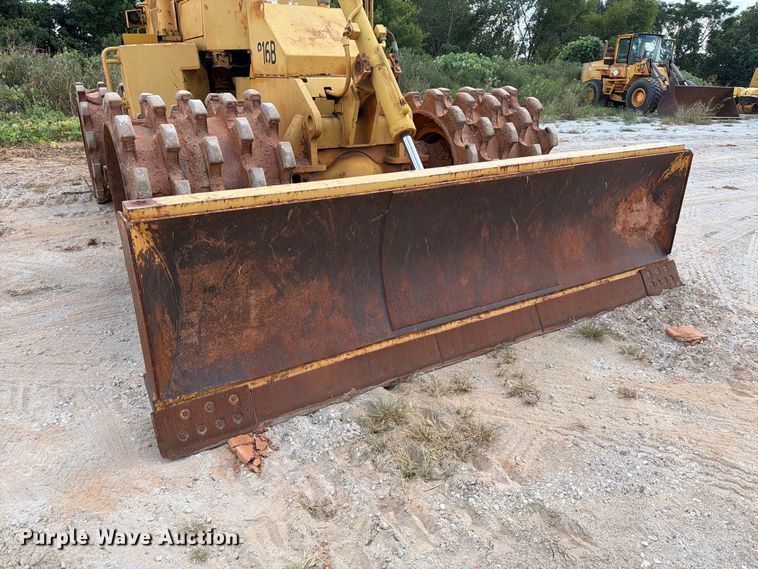 image for item EF1357 1992 Caterpillar 816B soil compactor