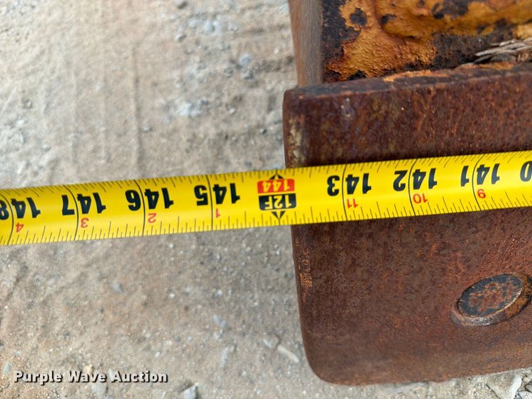 image for item EF1357 1992 Caterpillar 816B soil compactor