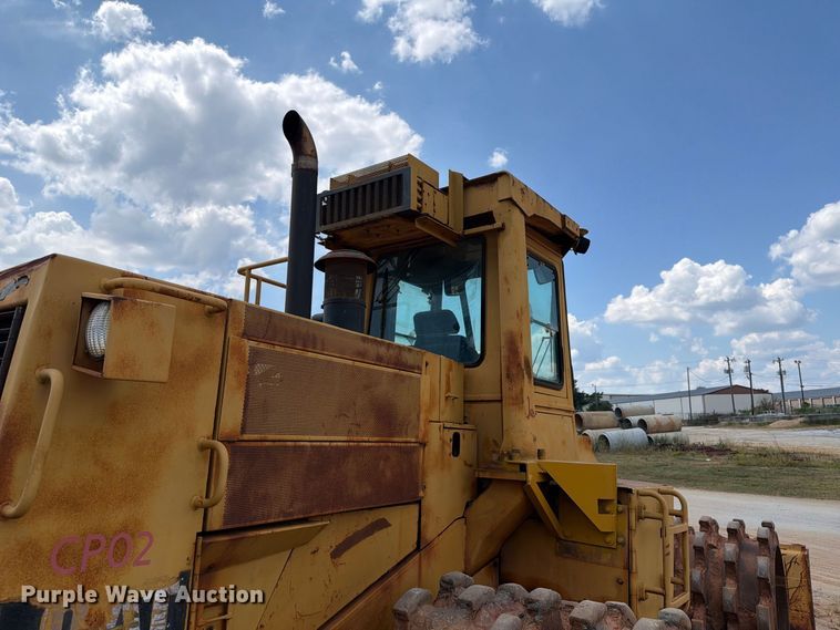 image for item EF1357 1992 Caterpillar 816B soil compactor