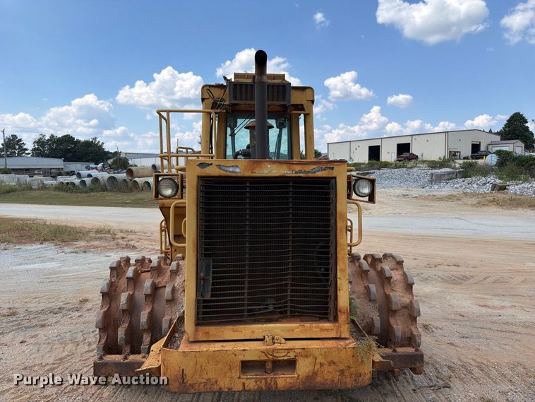 image for item EF1357 1992 Caterpillar 816B soil compactor
