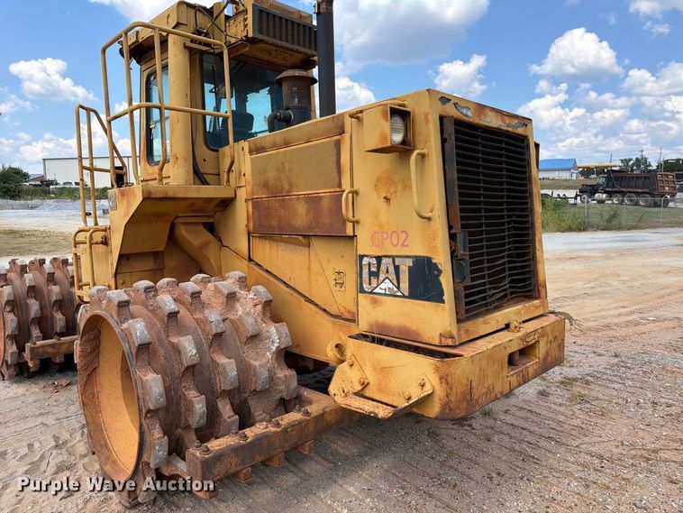 image for item EF1357 1992 Caterpillar 816B soil compactor