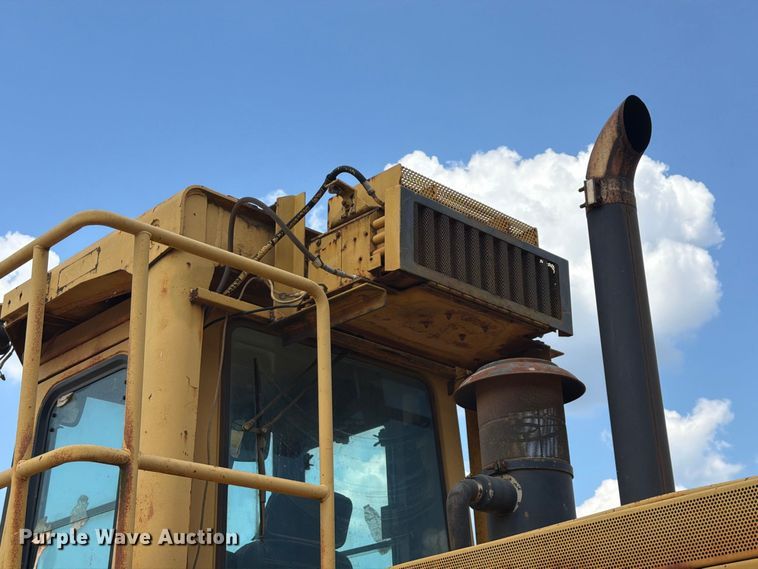 image for item EF1357 1992 Caterpillar 816B soil compactor