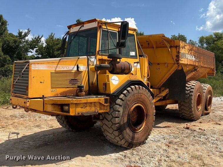 2001 Volvo A25C 6X6 haul truck