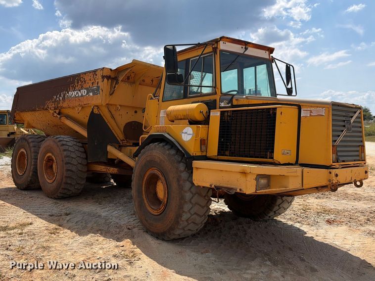 image for item EF1358 2001 Volvo A25C 6X6 haul truck