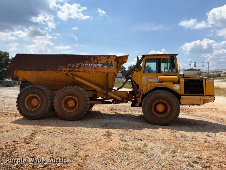 image for item EF1358 2001 Volvo A25C 6X6 haul truck