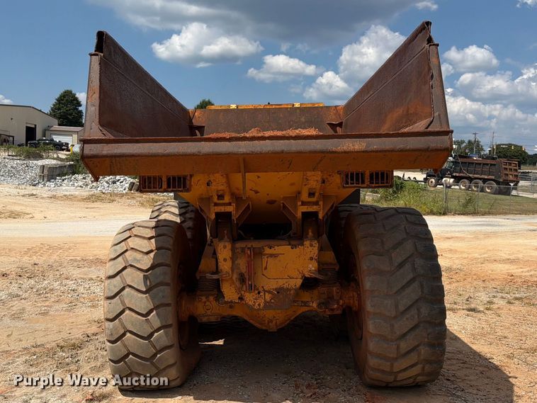 image for item EF1358 2001 Volvo A25C 6X6 haul truck