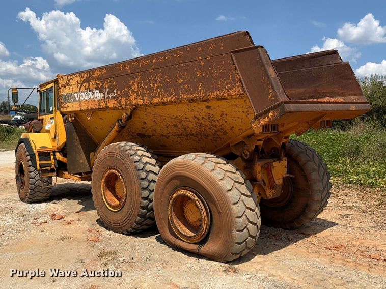 image for item EF1358 2001 Volvo A25C 6X6 haul truck