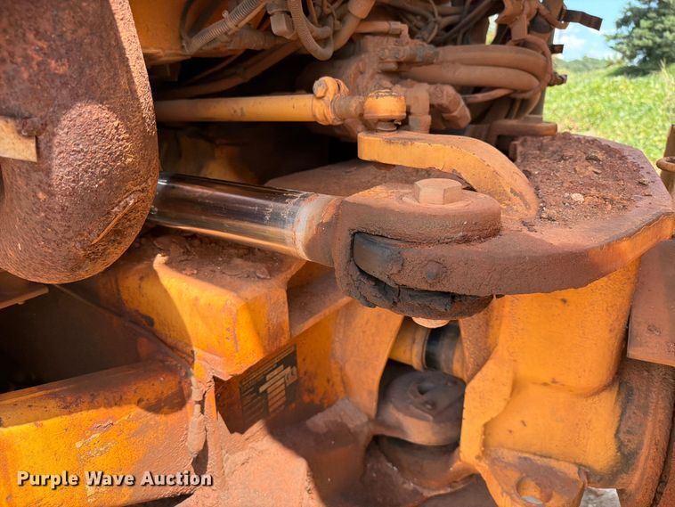 image for item EF1358 2001 Volvo A25C 6X6 haul truck