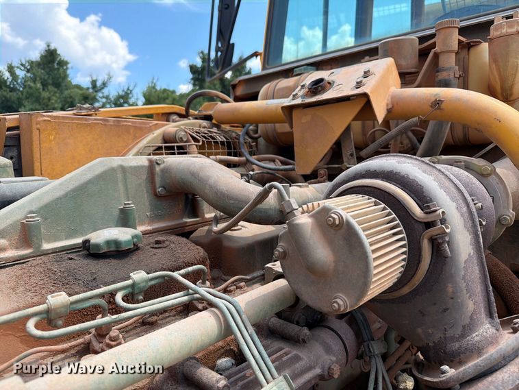 image for item EF1358 2001 Volvo A25C 6X6 haul truck
