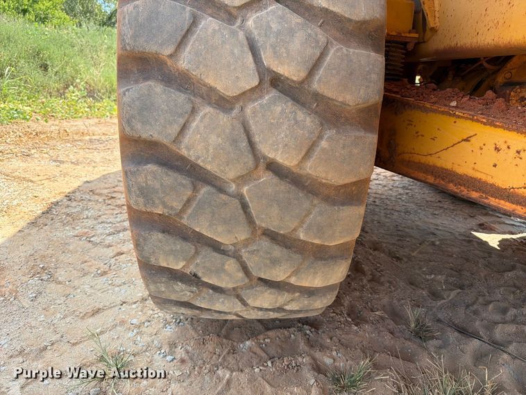 image for item EF1358 2001 Volvo A25C 6X6 haul truck