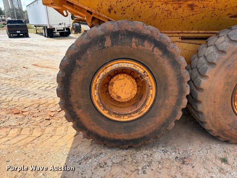 image for item EF1358 2001 Volvo A25C 6X6 haul truck