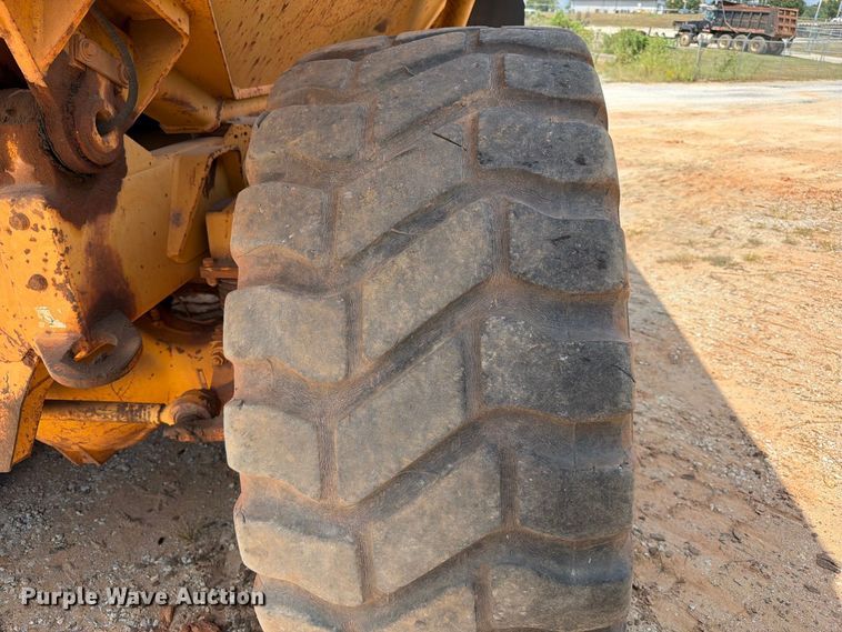 image for item EF1358 2001 Volvo A25C 6X6 haul truck