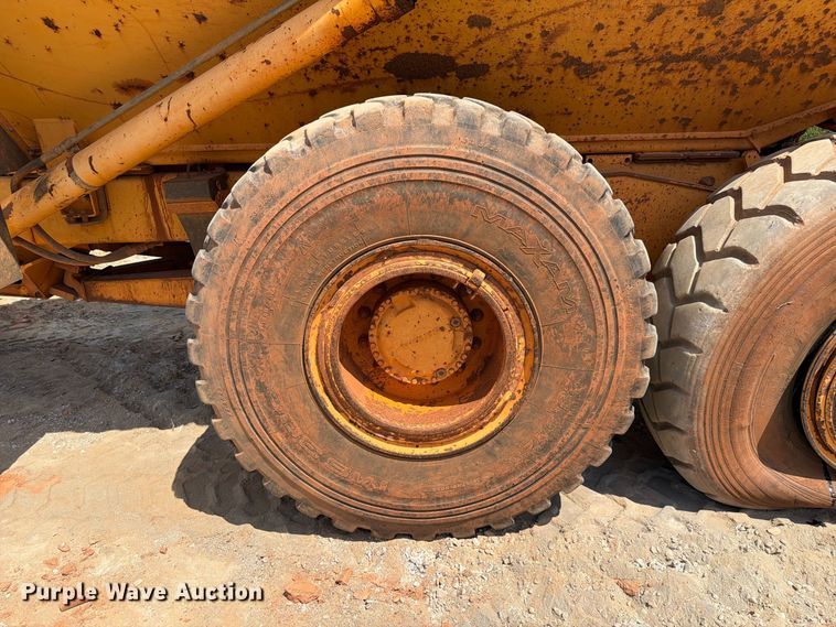 image for item EF1358 2001 Volvo A25C 6X6 haul truck