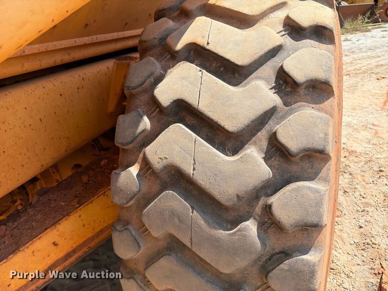image for item EF1358 2001 Volvo A25C 6X6 haul truck