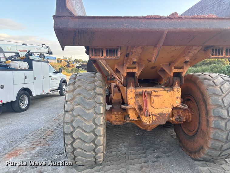 image for item EF1358 2001 Volvo A25C 6X6 haul truck