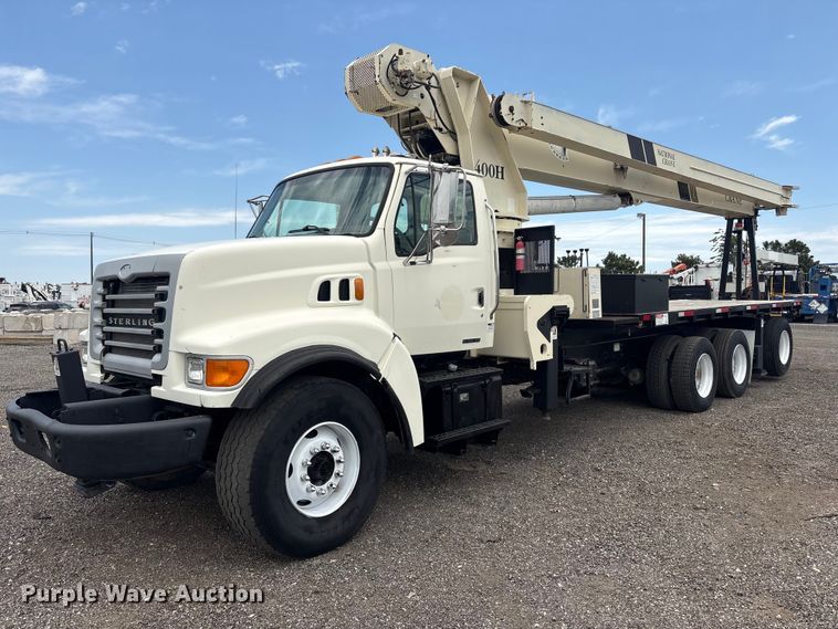 image for item EG9098 2003 Sterling Crane truck