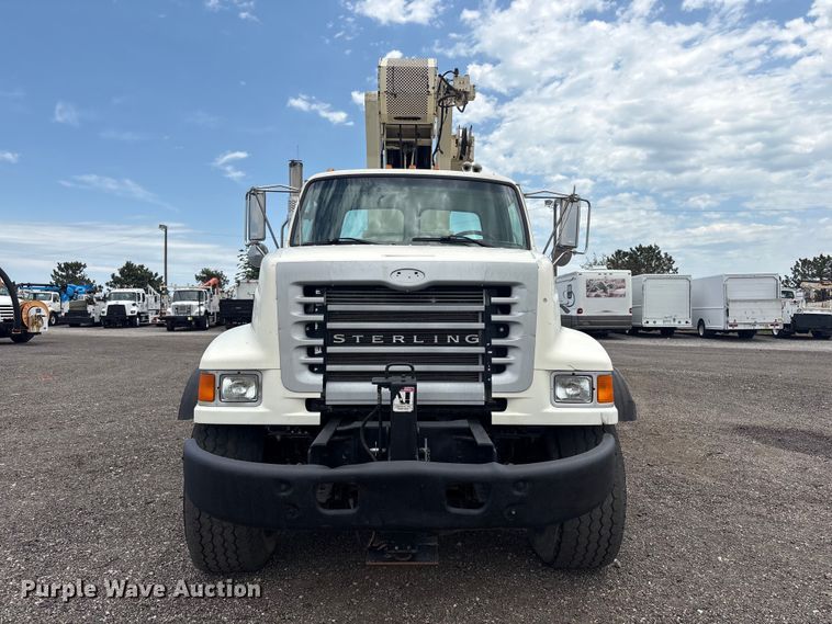 image for item EG9098 2003 Sterling Crane truck