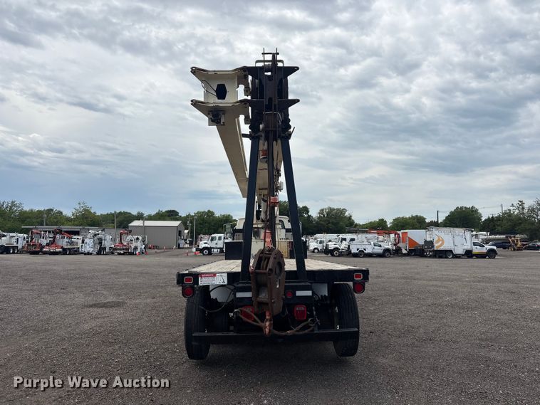 image for item EG9098 2003 Sterling Crane truck