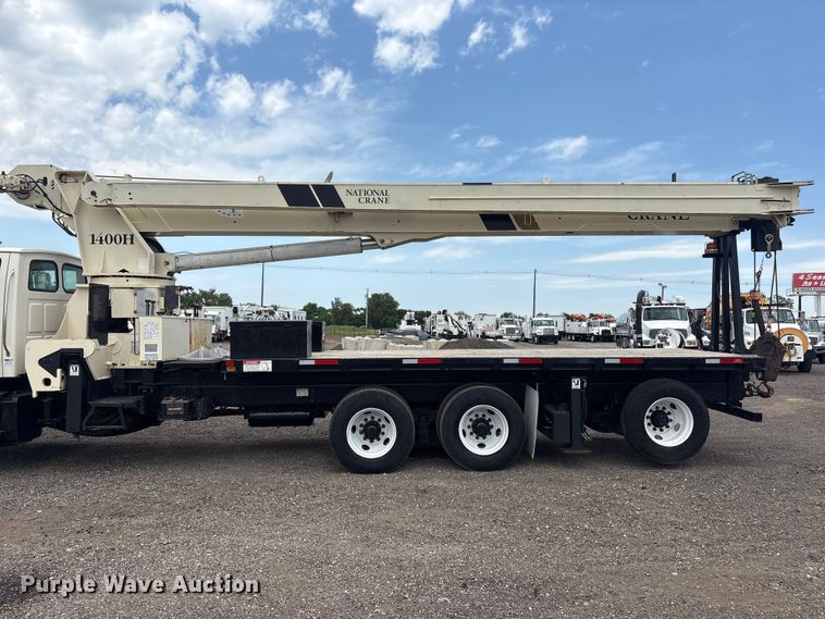 image for item EG9098 2003 Sterling Crane truck