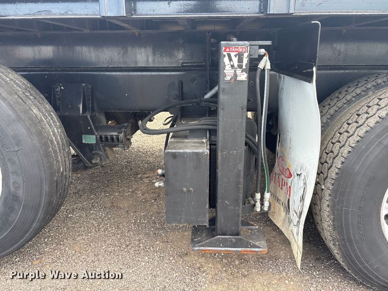 image for item EG9098 2003 Sterling Crane truck