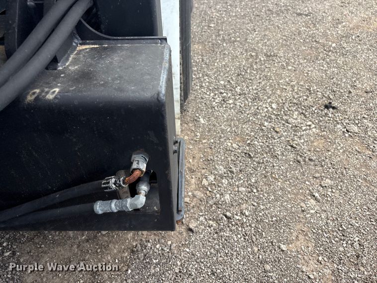 image for item EG9098 2003 Sterling Crane truck