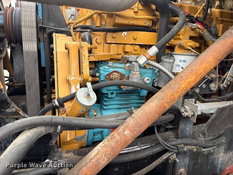 image for item EG9098 2003 Sterling Crane truck