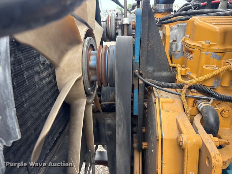 image for item EG9098 2003 Sterling Crane truck