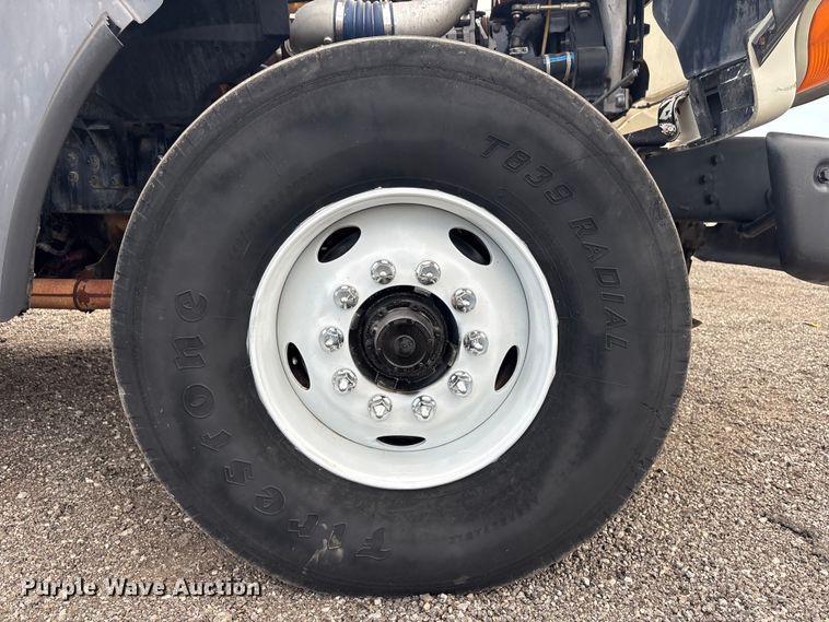 image for item EG9098 2003 Sterling Crane truck