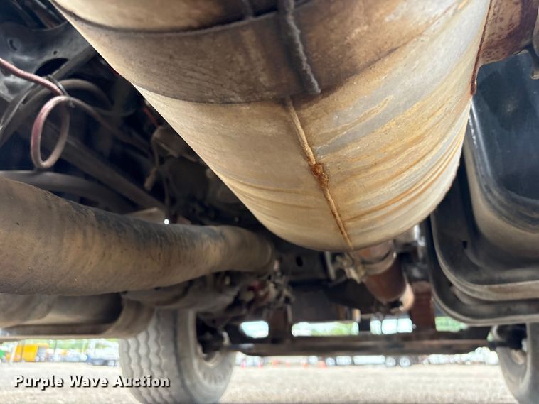 image for item EG9098 2003 Sterling Crane truck