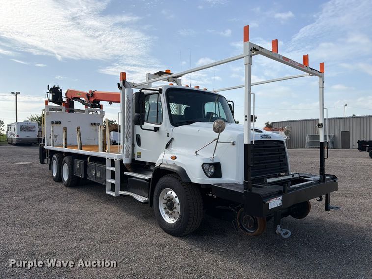 image for item EG9322 2015 Freightliner 114SD crane truck