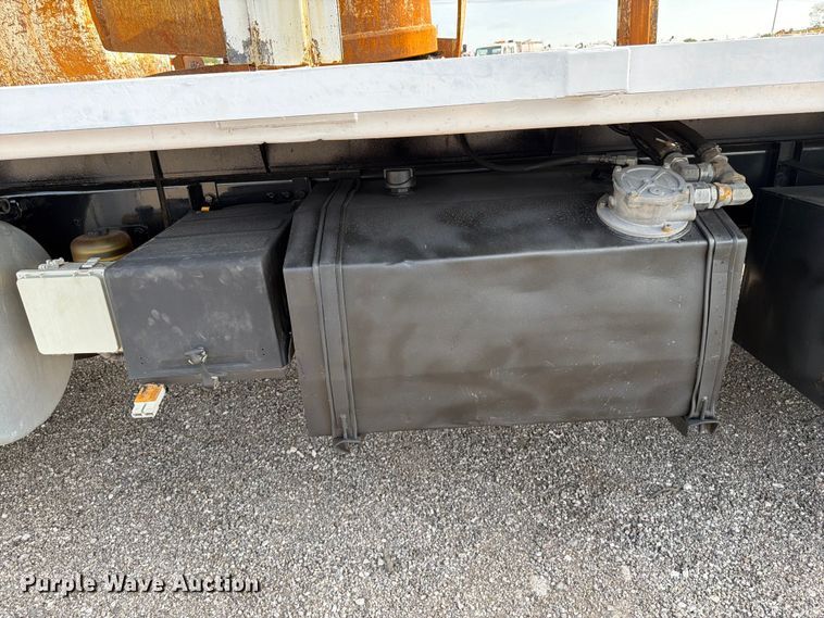 image for item EG9322 2015 Freightliner 114SD crane truck