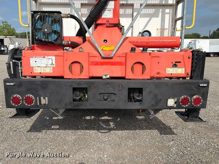 image for item EG9322 2015 Freightliner 114SD crane truck