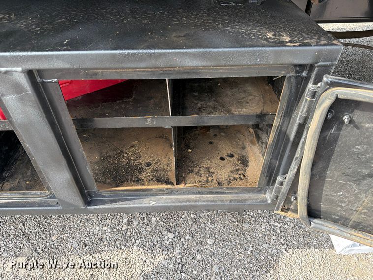 image for item EG9322 2015 Freightliner 114SD crane truck
