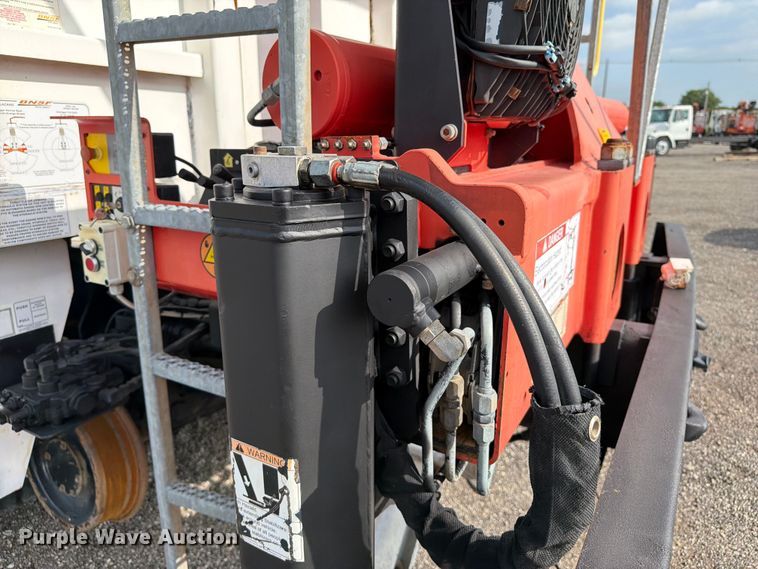 image for item EG9322 2015 Freightliner 114SD crane truck