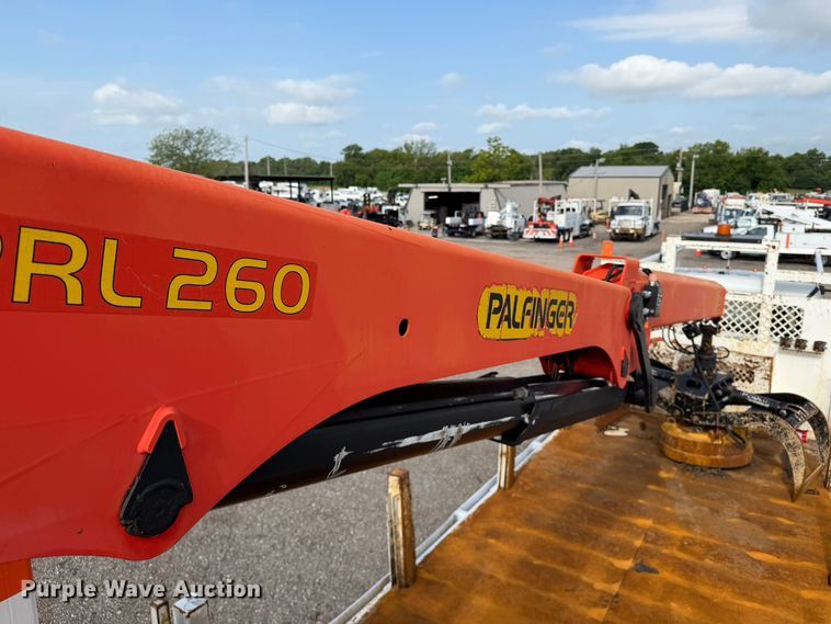 image for item EG9322 2015 Freightliner 114SD crane truck