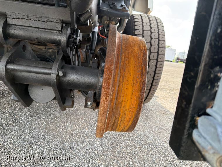 image for item EG9322 2015 Freightliner 114SD crane truck