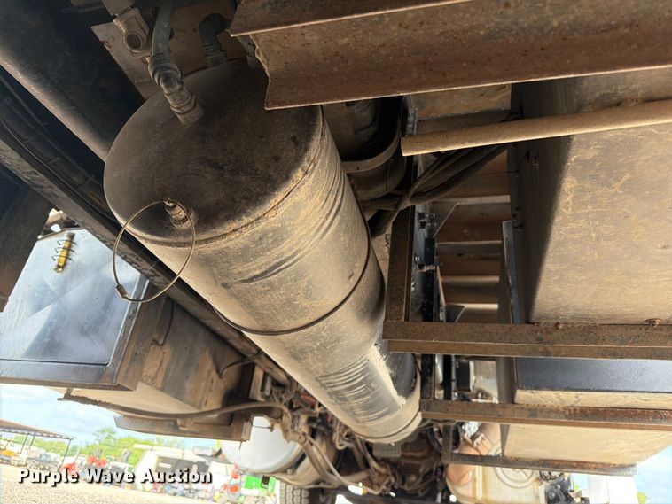 image for item EG9322 2015 Freightliner 114SD crane truck